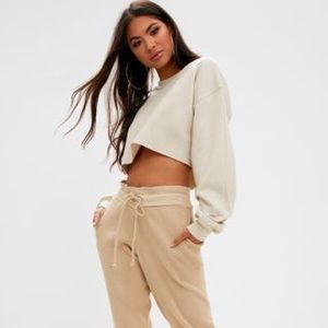 🚫SOLD🚫PrettyLittleThing Sand Cropped Sweater